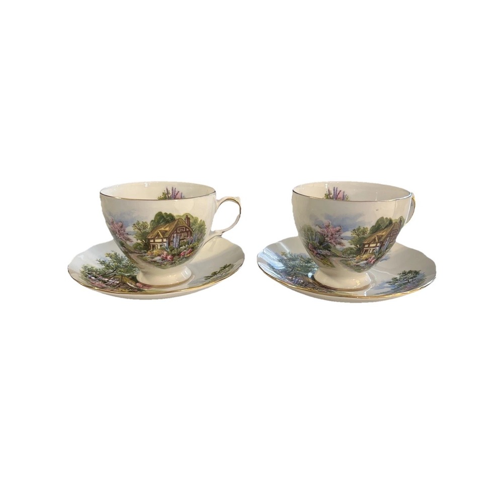 Royal Vale Bone China (A 87 1) (7882) Cup,Saucer Set Made in England EUC 4 P,set